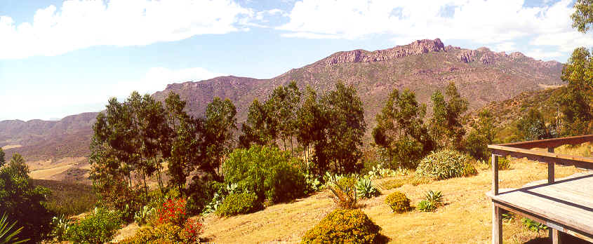 Clifftop studio during the day.bmp (882556 bytes)